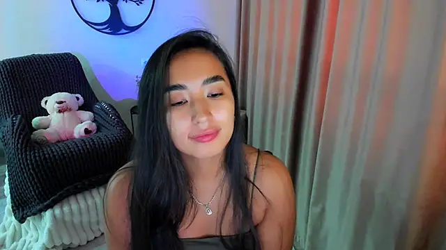 worldofkim online show from October 17, 8:06 am