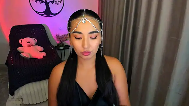 worldofkim online show from September 18, 10:41 pm