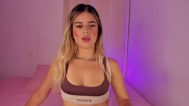 AmyStevenss online show from February 13, 5:53 am