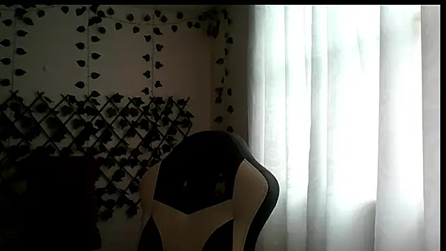 RossanaLionheart online show from October 23, 8:37 pm