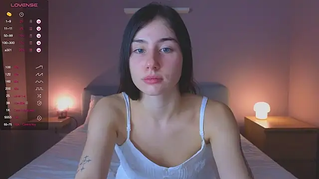 Snapshot of Demonic_Mary chatting on October 17, 4:21 pm Demonic Mary online show from October 17, 4:21 pm