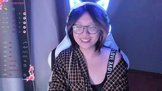 maydaykimmy online show from November 3, 9:19 pm