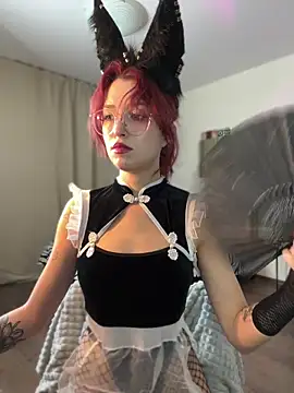 Evangeline Lawrence  online show from October 21, 5:50 pm