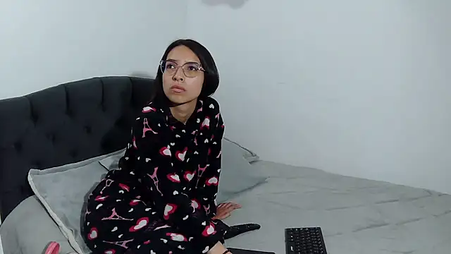 Katalleya jyj online show from December 15, 3:01 am