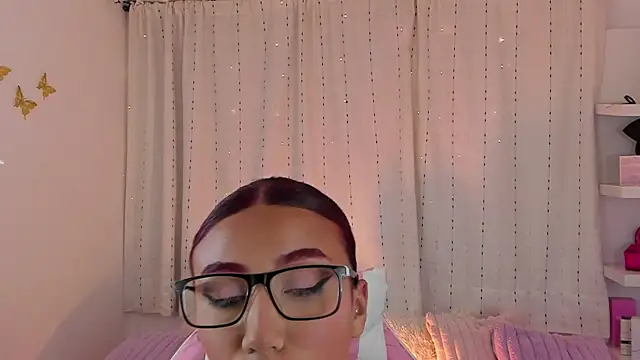 veronicaxx69 online show from September 19, 12:42 am