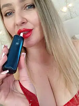 Snapshot of LadyLolyPop_ chatting on September 29, 4:39 am LadyLolyPop online show from September 29, 4:39 am