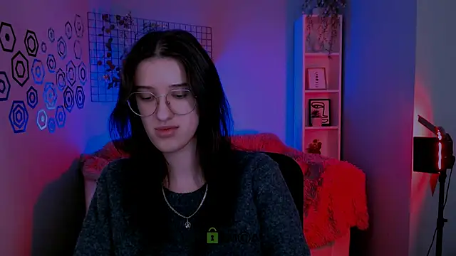 scarlet mooore online show from December 3, 10:34 pm