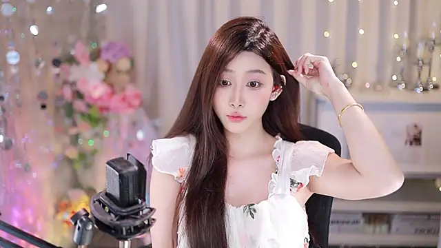 SleepArtist online show from October 10, 11:15 am