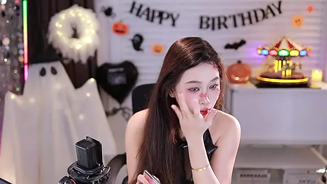 SleepArtist online show from October 31, 12:09 pm