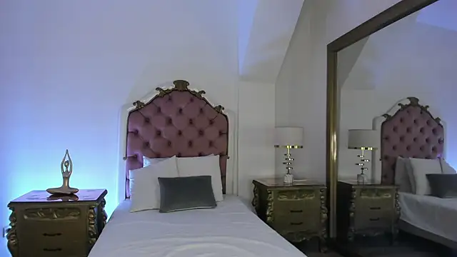 Mara Betancurt online show from March 4, 5:36 am