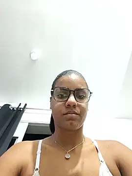 Bella Anjoss online show from November 29, 1:31 am