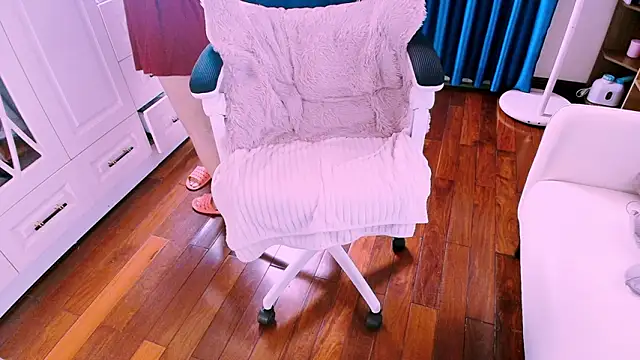 Lee Mi online show from February 24, 10:52 pm