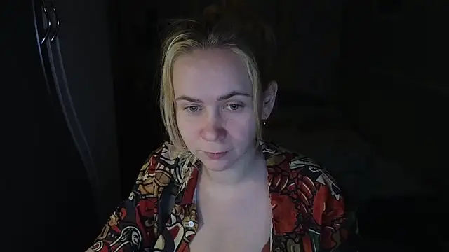 Riley Roo online show from February 11, 5:03 pm