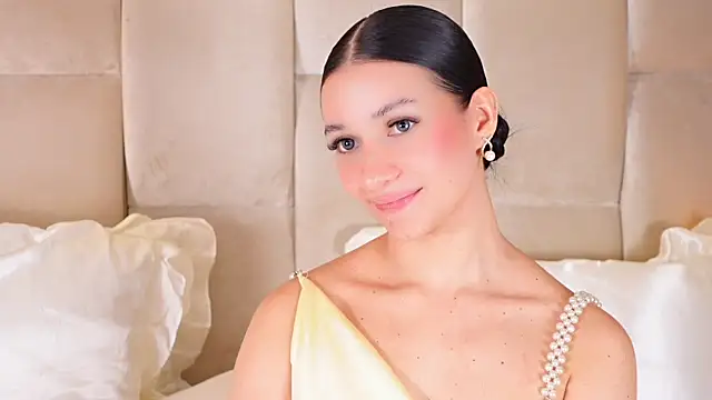 KiraKayleigh1 online show from November 25, 6:26 am