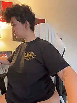 Snapshot of rafamarianoofc chatting on November 1, 1:26 pm rafamarianoofc online show from November 1, 1:26 pm