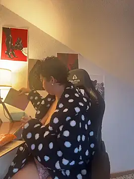 rafamarianoofc online show from November 22, 1:03 pm