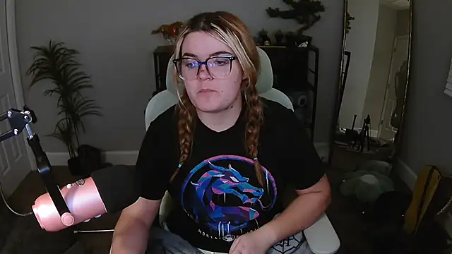 Briiantix online show from February 22, 1:39 am