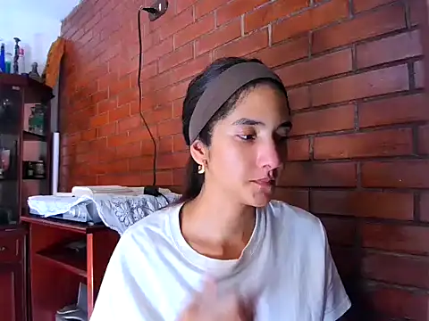 singlemom4 online show from March 27, 7:25 pm