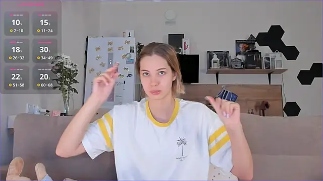 Girl alone home online show from October 24, 3:46 am