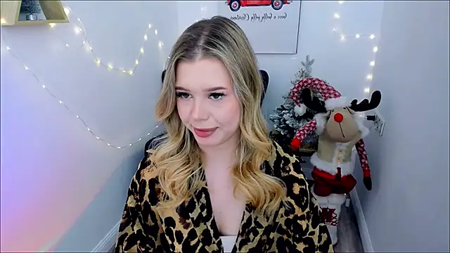 FollowLovee online show from December 13, 7:53 pm