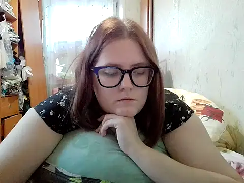 DesireMelissa online show from December 3, 10:50 am