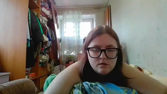 DesireMelissa online show from December 19, 9:23 am