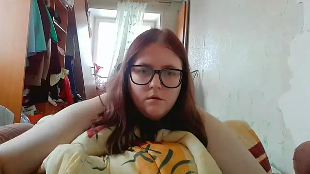 DesireMelissa online show from March 6, 6:30 am