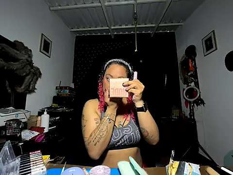 Cata Blue   online show from October 30, 3:35 pm