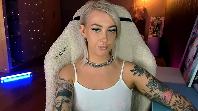 tykioty Miley online show from March 7, 12:23 pm