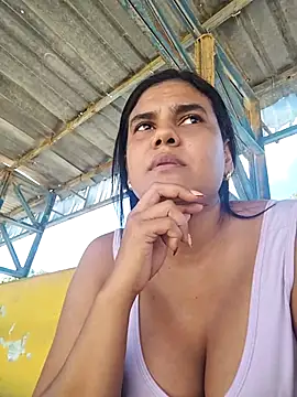 AntonellaShot online show from December 15, 6:02 pm