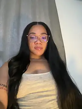 ashley Tompson1 online show from March 3, 11:38 am