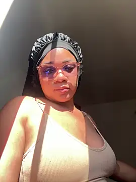 ashley Tompson1 online show from December 15, 2:55 pm