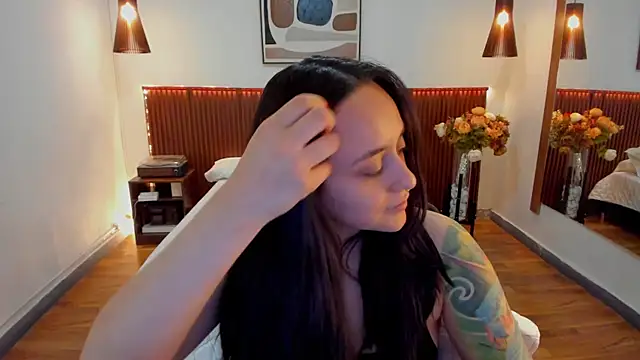 KatherineBond online show from June 1, 6:53 pm