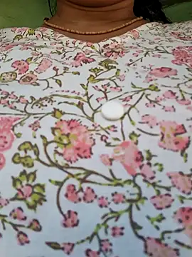 Priya Bong online show from December 1, 7:12 am