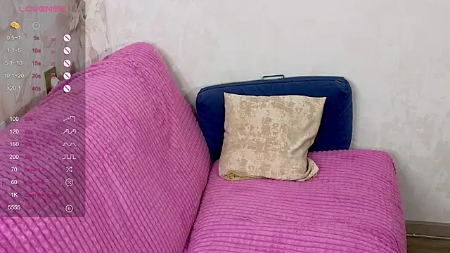 TrissMerigold9 online show from September 8, 7:46 pm