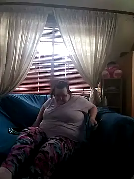 Bayou Woman68 online show from April 28, 6:12 pm