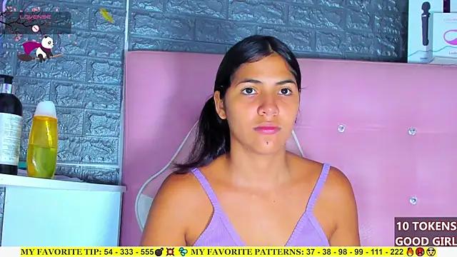 AriannaLewiis online show from October 11, 8:00 pm