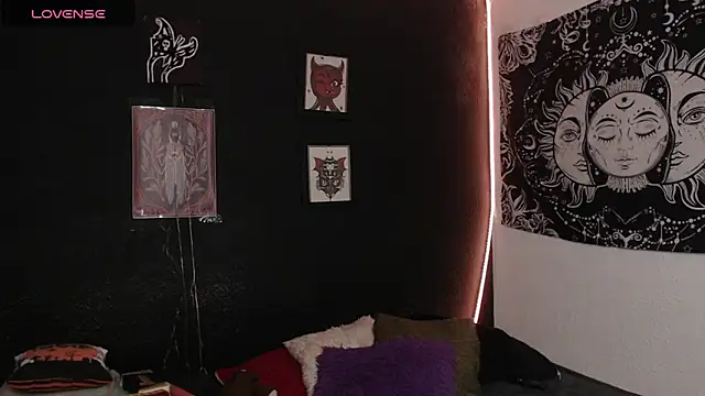 Snapshot of niakat_ chatting on September 10, 12:54 am niakat  online show from September 10, 12:54 am