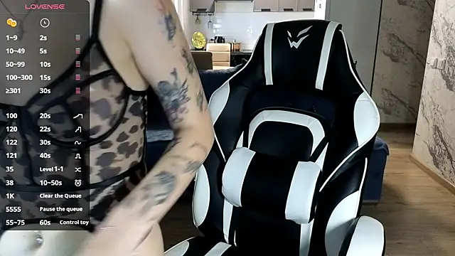 Mary   Moore online show from October 10, 8:52 am