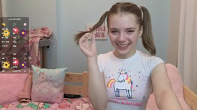 Snapshot of PrincessLittleKiki chatting on October 14, 7:11 am PrincessLittleKiki online show from October 14, 7:11 am