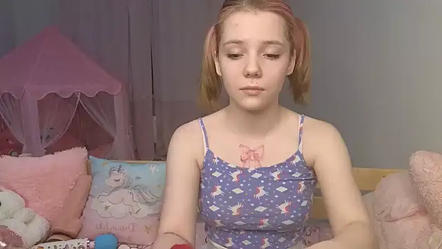 PrincessLittleKiki online show from February 17, 5:12 pm