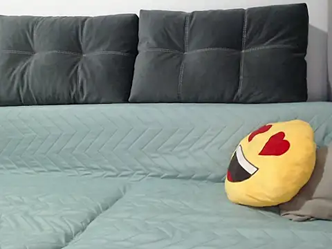  JustmeHere  online show from April 18, 6:54 pm