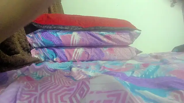 Brenda Smith69 online show from April 18, 11:37 pm