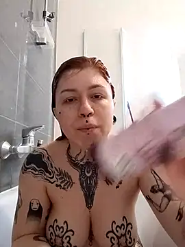 divine eve online show from February 11, 5:47 pm