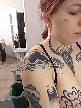 divine eve online show from November 27, 8:45 pm