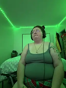 BBW2320 online show from June 30, 2:11 am