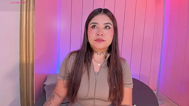 Snapshot of jessymorgan_ chatting on September 19, 3:38 am jessymorgan online show from September 19, 3:38 am