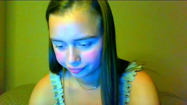 Snapshot of heart_eternity_dilara chatting on October 16, 12:30 pm heart eternity dilara online show from October 16, 12:30 pm
