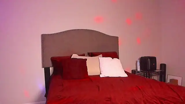 yiauana online show from January 14, 4:28 am