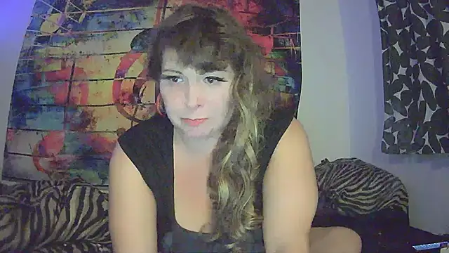 HeyyImHarlowe online show from September 13, 3:25 am